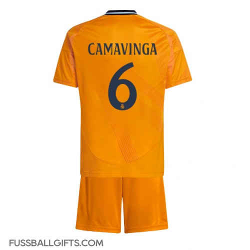 Real Madrid Eduardo Camavinga #6 Fußballbekleidung Auswärtstrikot Kinder 2024-25 Kurzarm (+ kurze hosen)